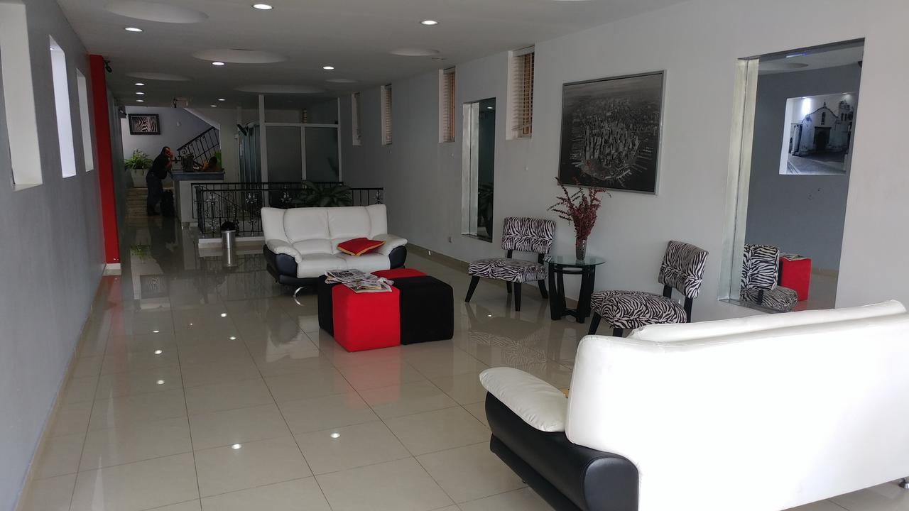 Hotel & Restaurante Flamboyan Higuey Dış mekan fotoğraf